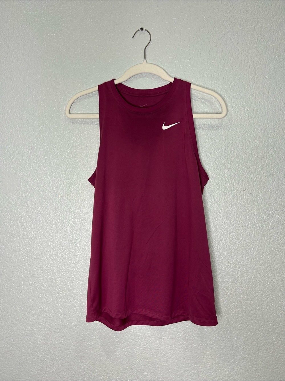 Nike Women's Purple Sleeveless Performance Tank